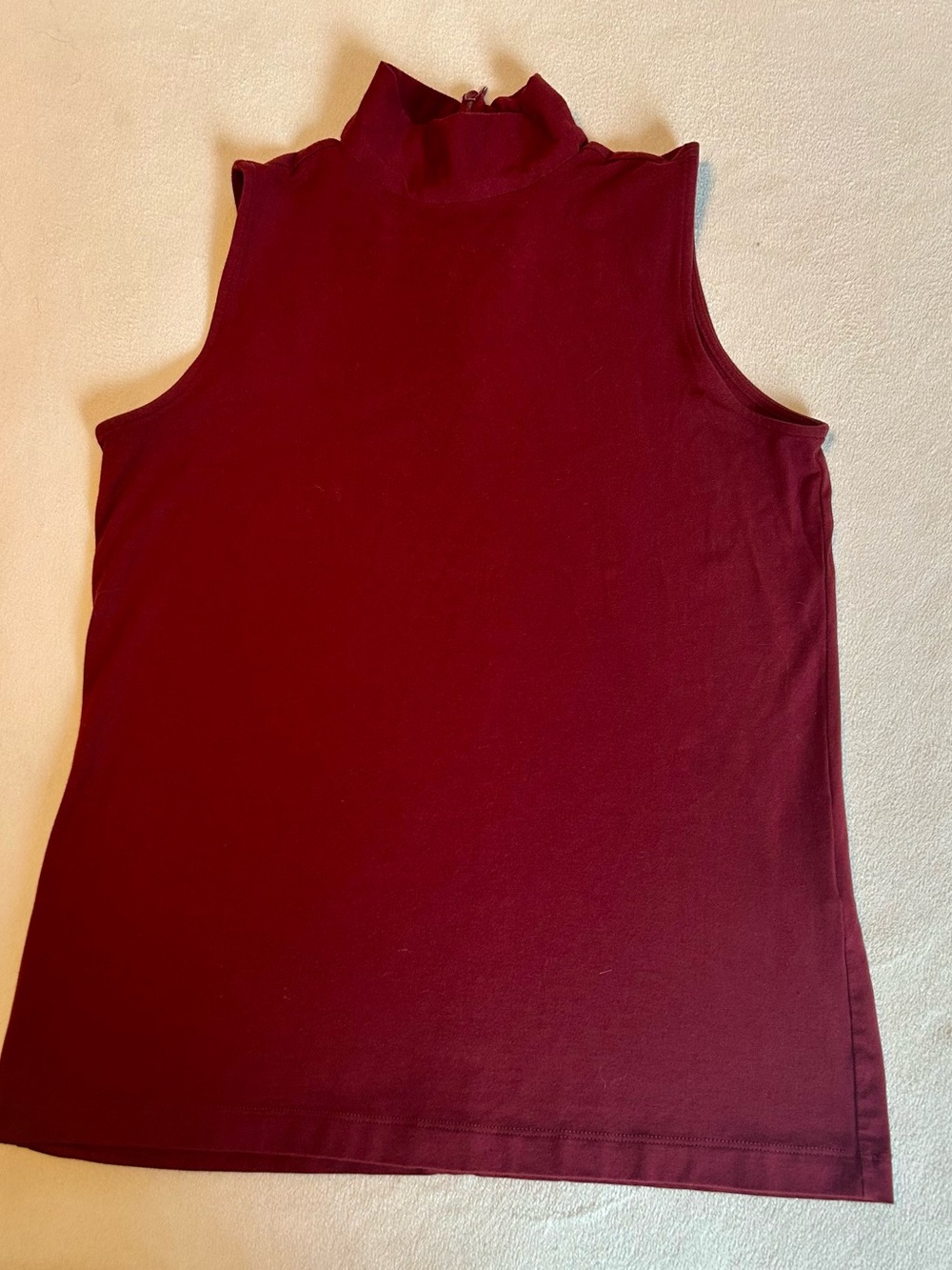 Chico’s Sleeveless Mock Neck Top in Burgundy Sz 0/Small